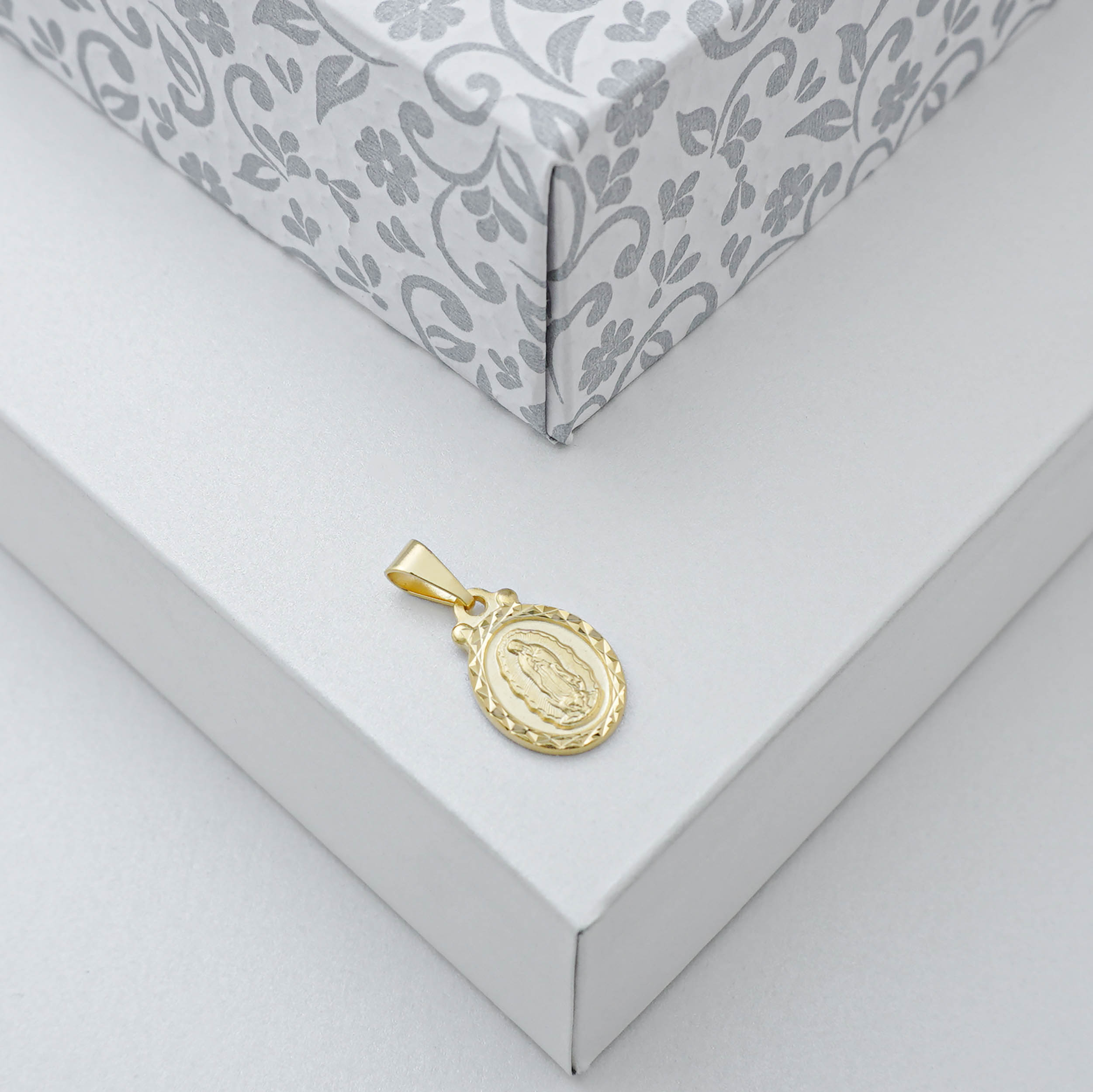 Dije Virgen de Guadalupe B. Diamantado 2 cms