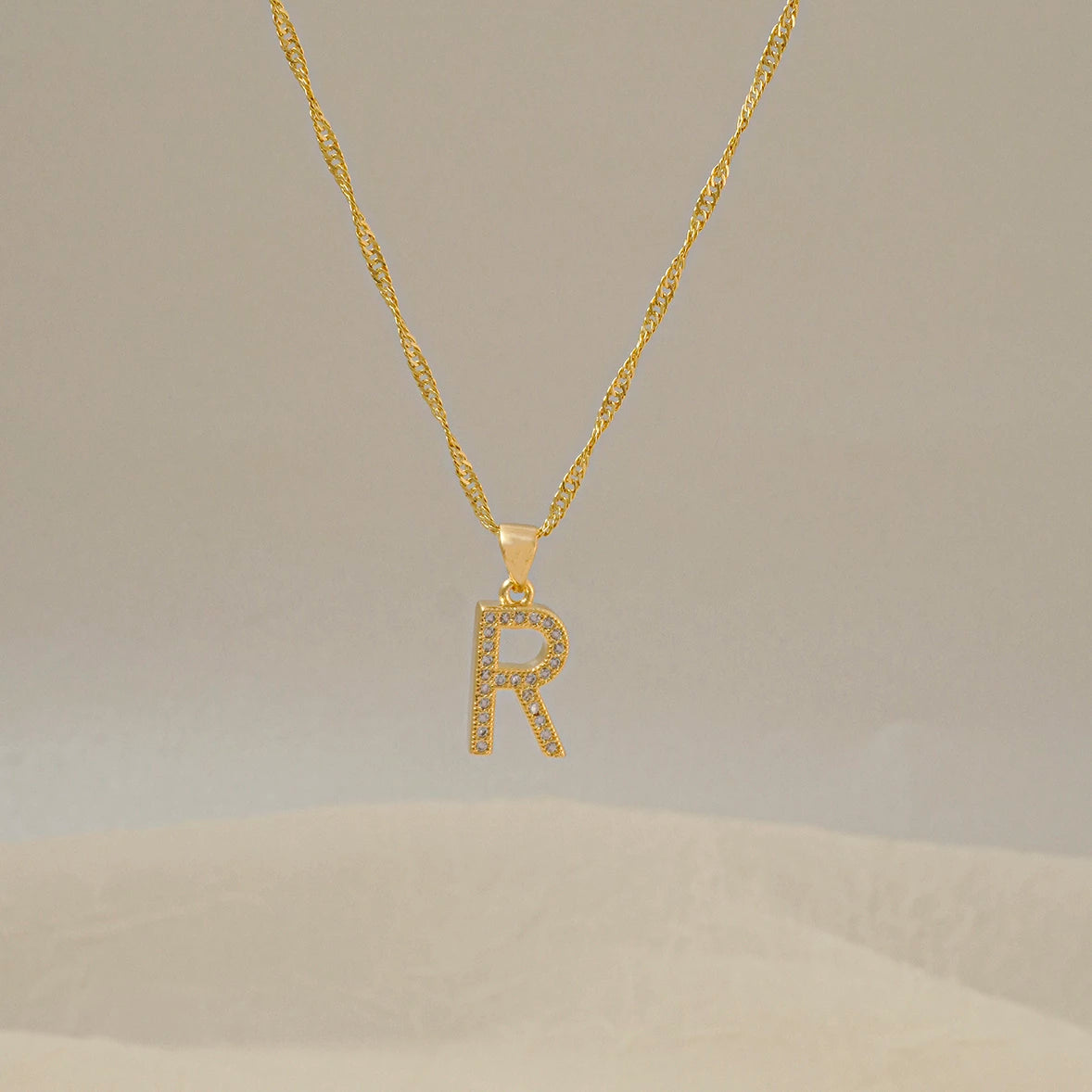 Dije Letras R