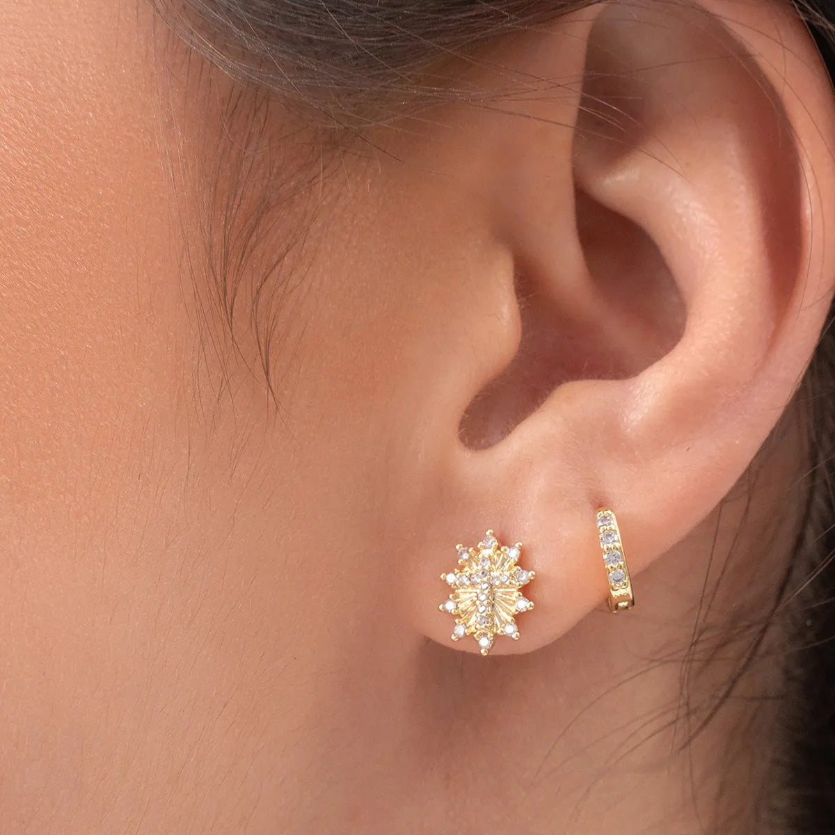 Arete Cruz Sagrada Circonias