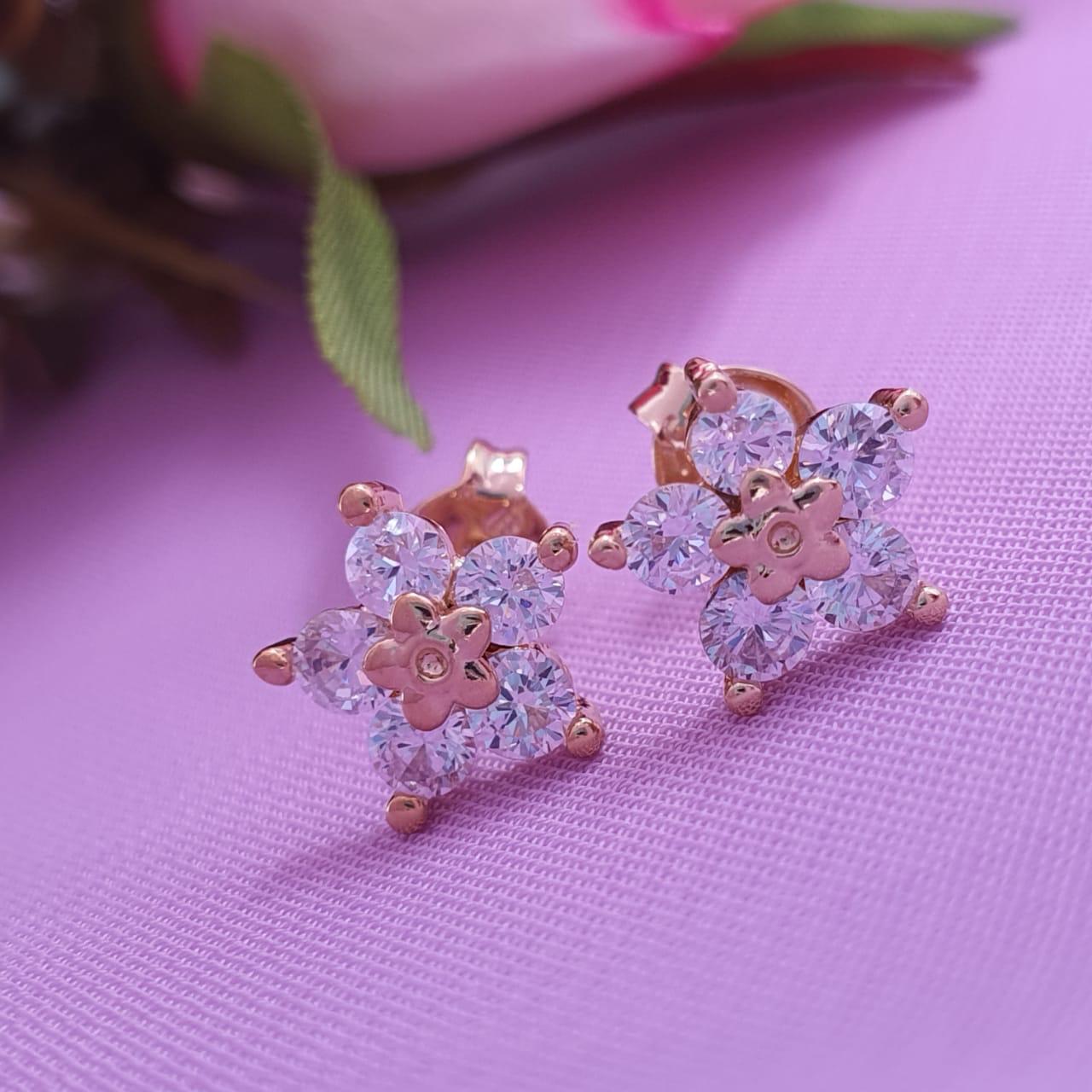 Arete Flor 5 circonias