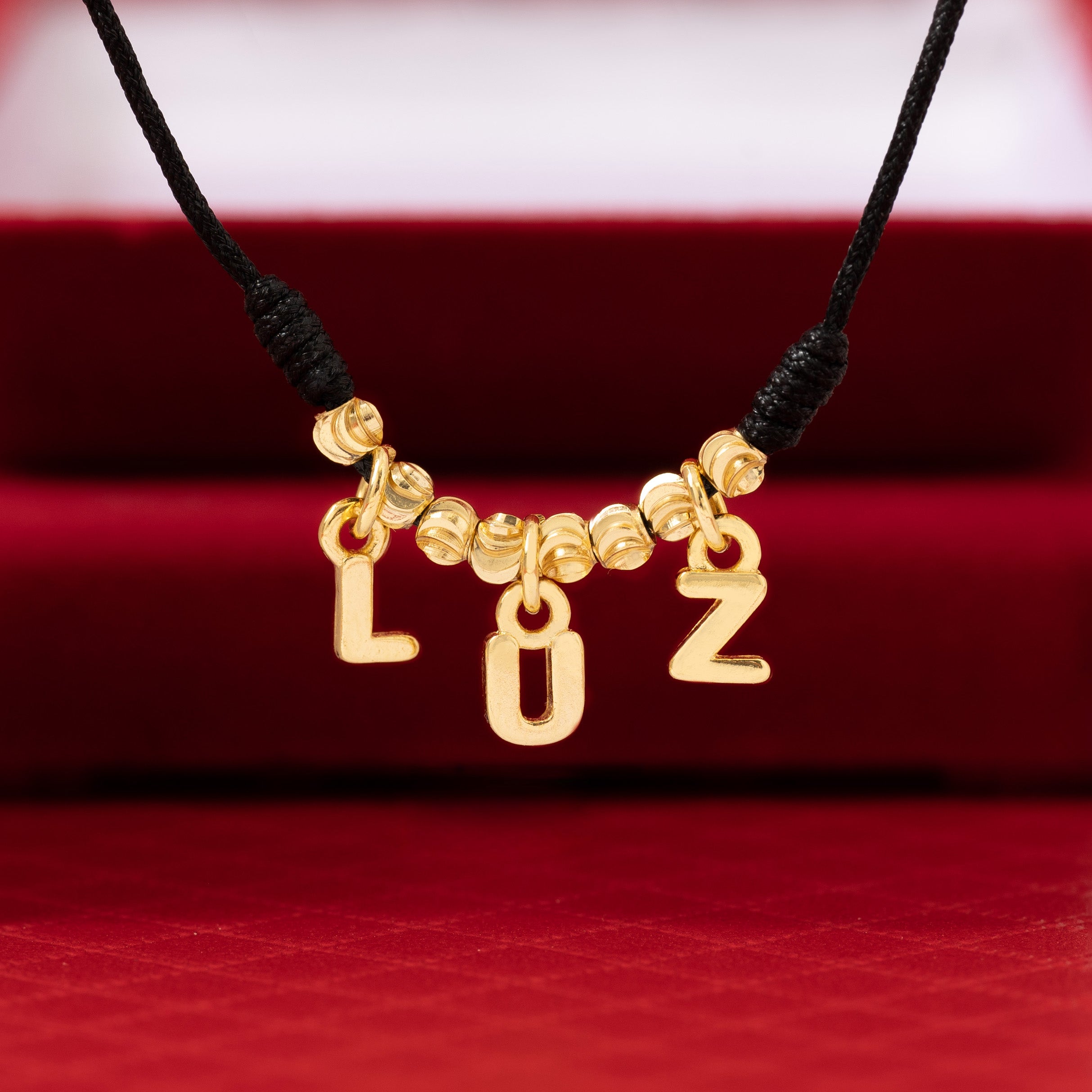 Dije Letras U