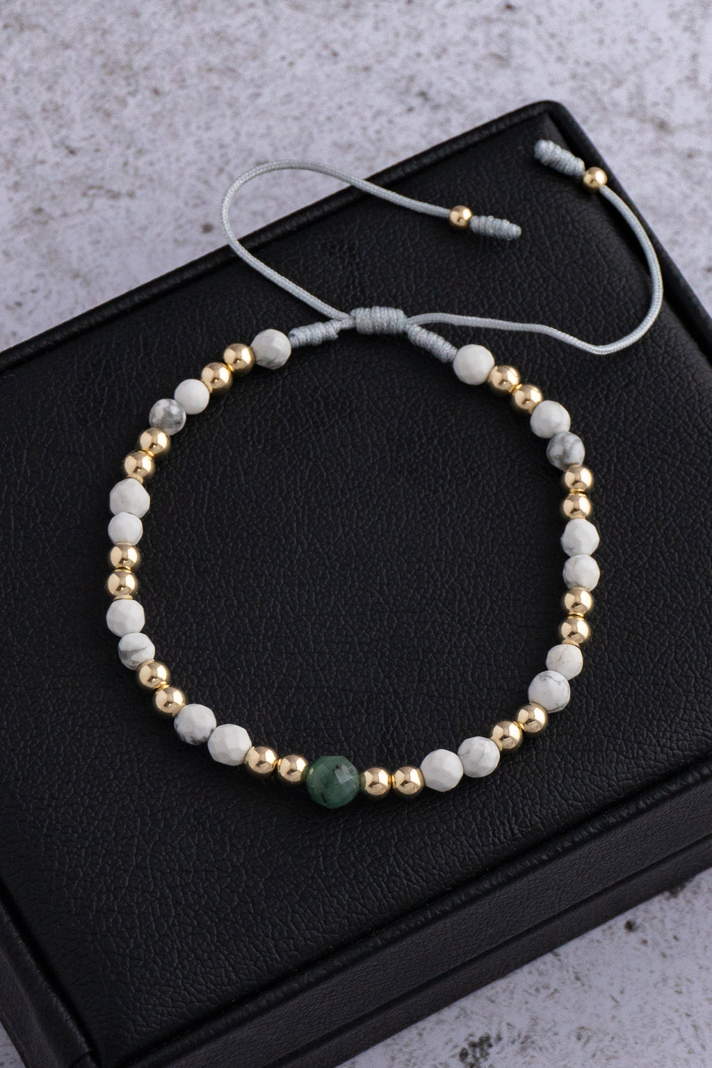 PULSERA ESMERALD HOWLITA