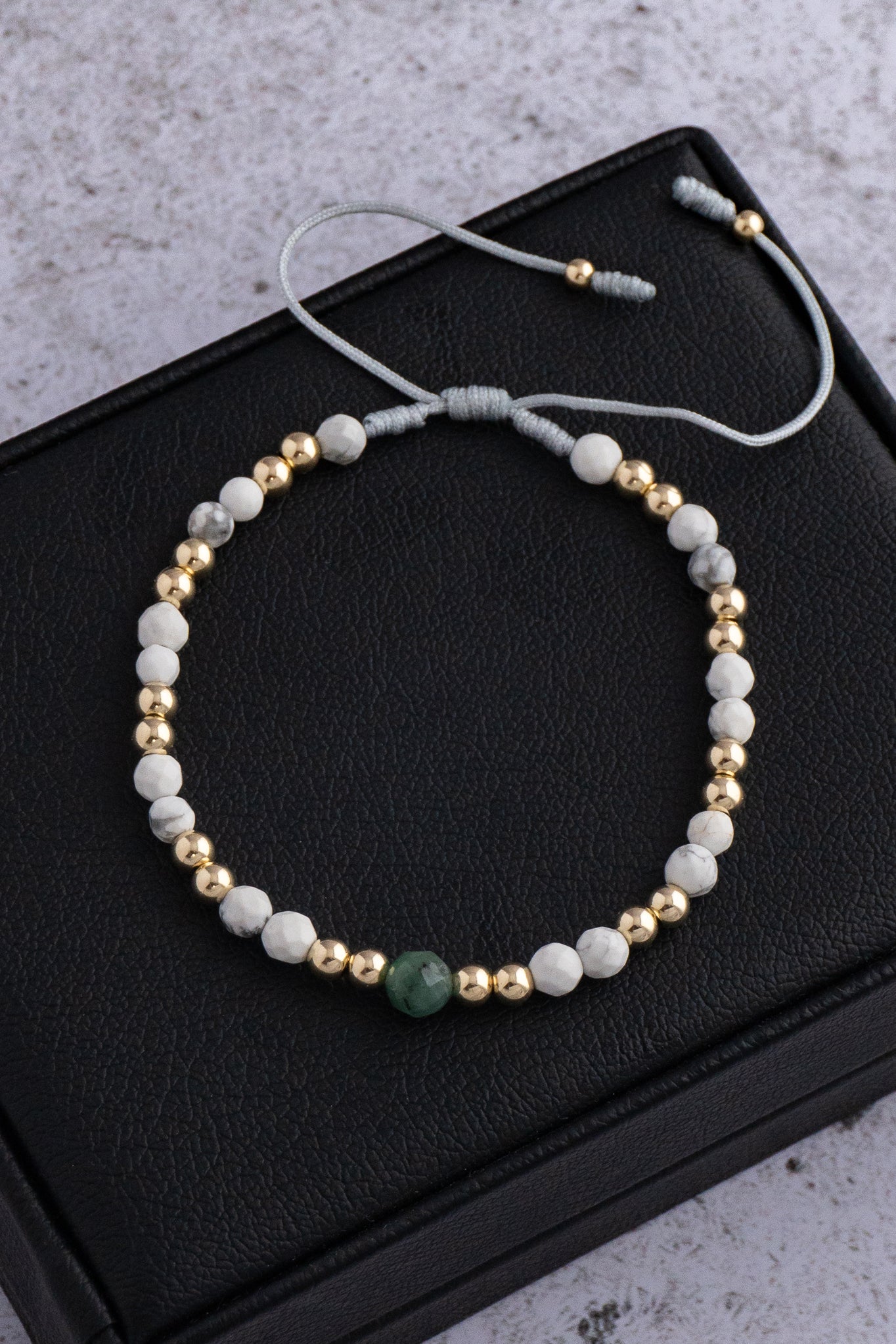 PULSERA ESMERALD HOWLITA