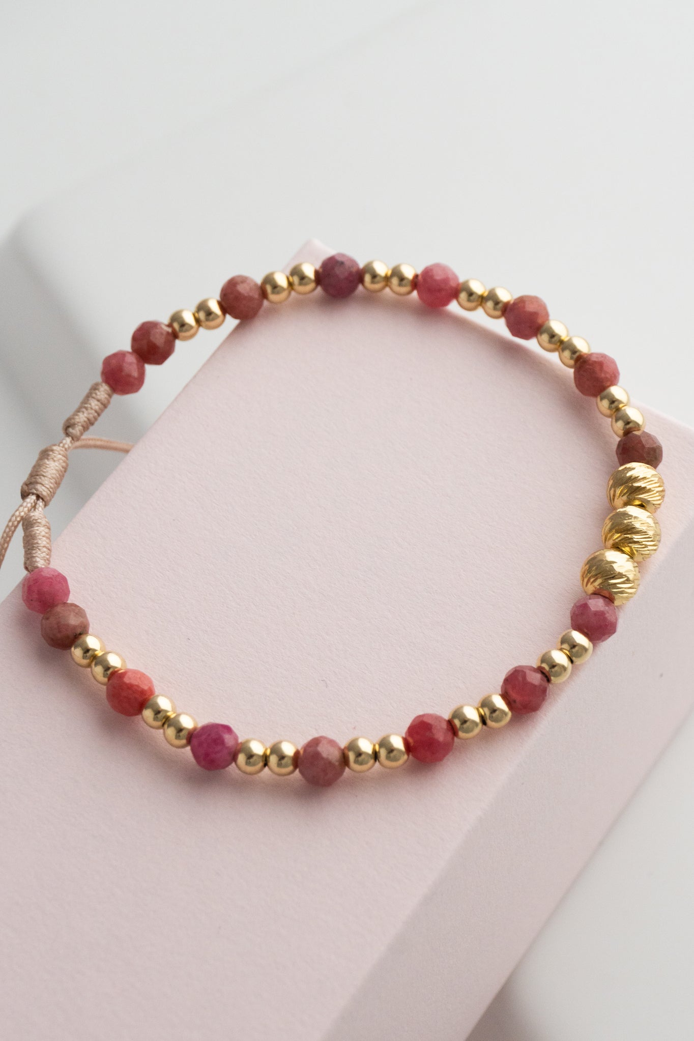 PULSERA ROSE STONE