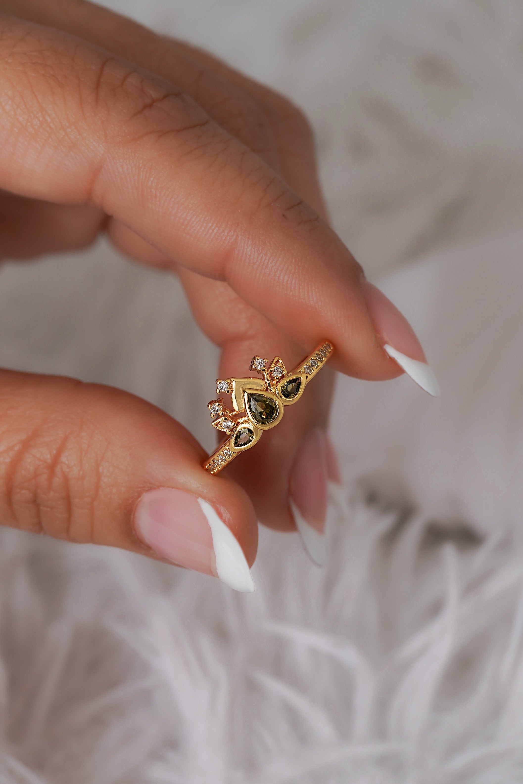 Anillo Green Bloom Ajustable + Empaque