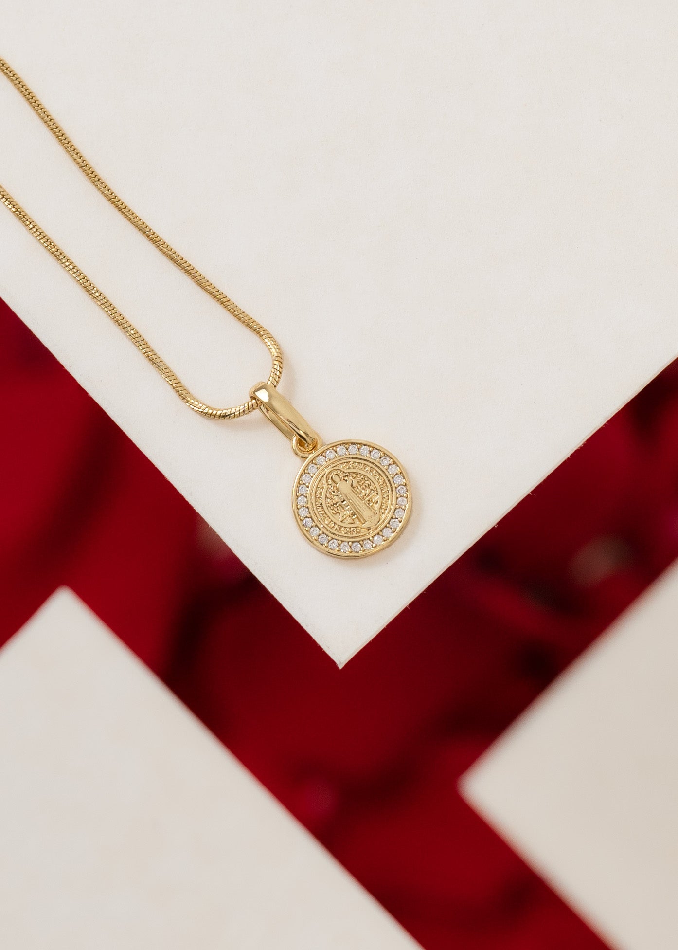 Dije San Benito Red Circonias P